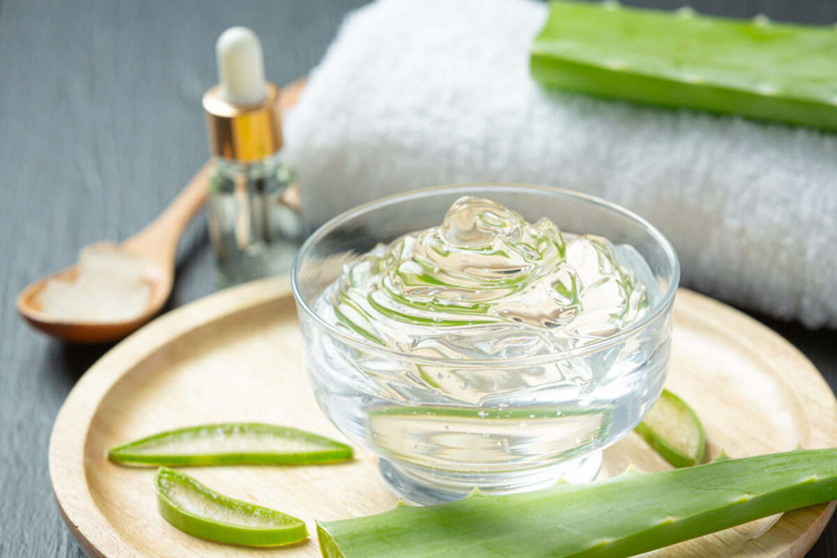 aloe vera gel for oily skincare - glowvitalitypro.com
